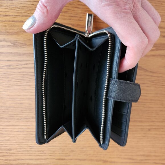 KATE SPADE NEW YORK GLITTER FABRIC AND SAFFING LEATHER TRIM BIFOLD WALLET - Picture 4 of 7